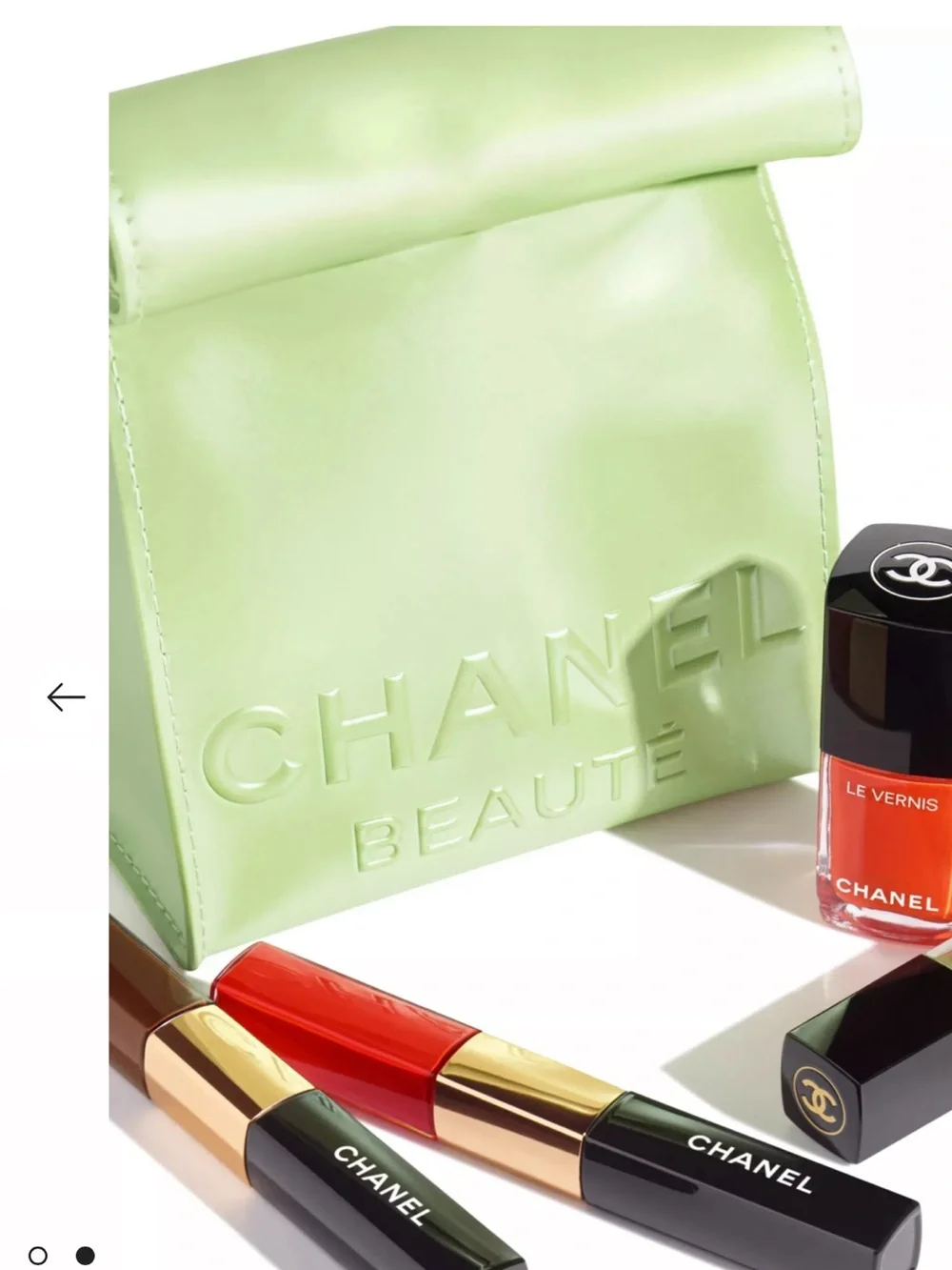CHANEL comes green